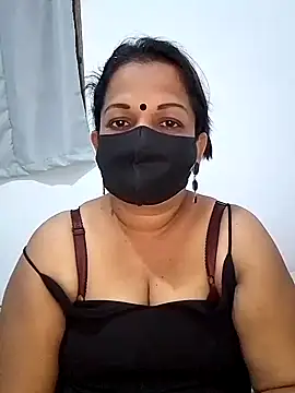 Snapshot of Madu_HotSL chatting on 10-08-25, 01:34 Madu HotSL online show from 10-08-25, 01:34