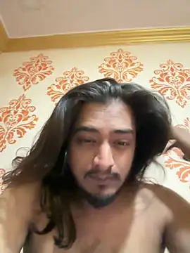 Snapshot of seenu2101 chatting on 02-18-26, 11:01 seenu2101 online show from 02-18-26, 11:01