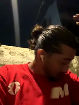 Snapshot of seenu2101 chatting on 11-27-25, 11:16 seenu2101 online show from 11-27-25, 11:16