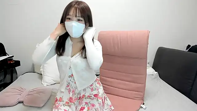Snapshot of 18satonana chatting on 07-20-26, 01:24 18satonana online show from 07-20-26, 01:24