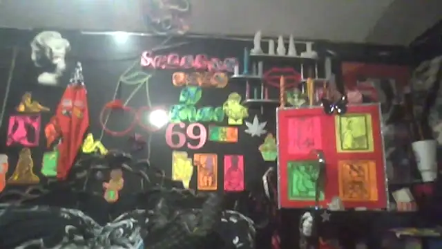 Splash Queen420 online show from 05-20-26, 03:47