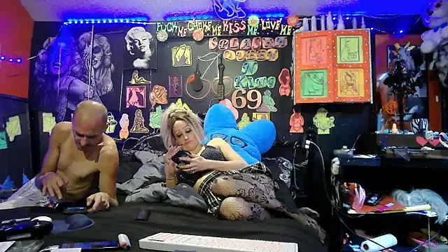 Snapshot of Splash_Queen420 chatting on 06-25-26, 05:12 Splash Queen420 online show from 06-25-26, 05:12