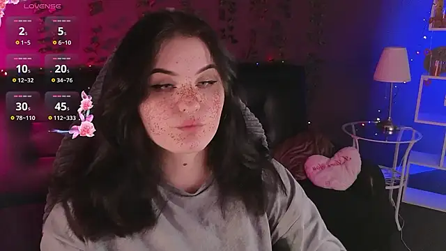 Snapshot of Dark_Shine chatting on 01-13-26, 08:13 Dark Shine online show from 01-13-26, 08:13