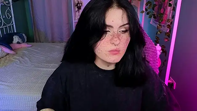 Snapshot of Dark_Shine chatting on 10-11-25, 06:47 Dark Shine online show from 10-11-25, 06:47