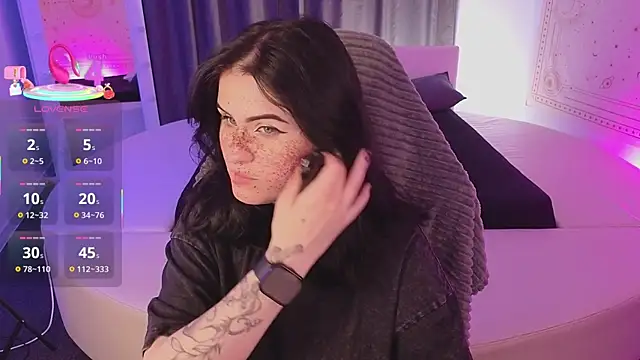 Snapshot of Dark_Shine chatting on 11-13-25, 05:55 Dark Shine online show from 11-13-25, 05:55