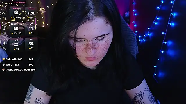 Snapshot of Dark_Shine chatting on 12-14-25, 11:27 Dark Shine online show from 12-14-25, 11:27