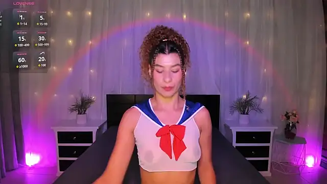 Snapshot of Evolet_Bee chatting on 12-17-25, 11:37 Evolet Bee online show from 12-17-25, 11:37