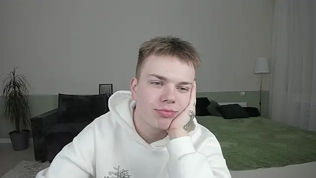 Mallfoyy online show from 05-12-26, 10:16