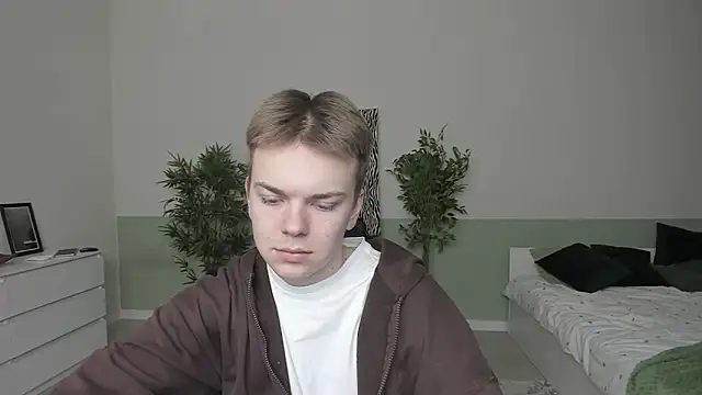 Mallfoyy online show from 05-30-26, 03:39