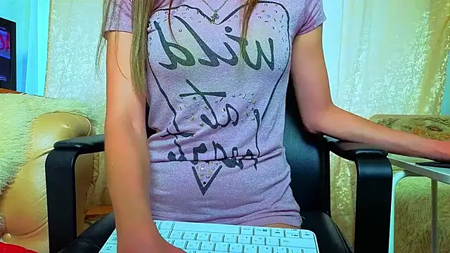 Bom Mia Bom online show from 05-24-26, 03:17
