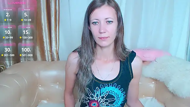 Bom Mia Bom online show from 10-13-25, 03:08