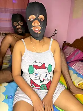 Snapshot of Sadaru_ chatting on 09-30-25, 02:23 Sadaru  online show from 09-30-25, 02:23