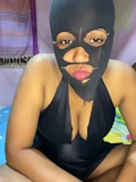 Snapshot of Sadaru_ chatting on 10-27-25, 02:07 Sadaru  online show from 10-27-25, 02:07