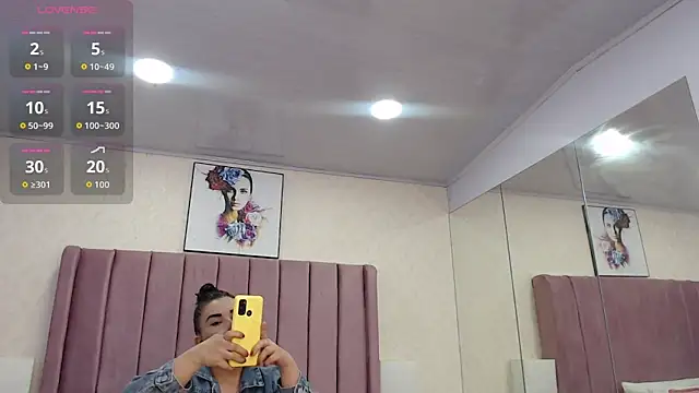 AriannaAdames online show from 04-26-26, 12:24