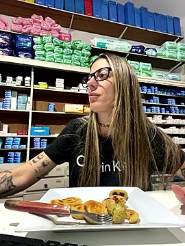 Snapshot of ferchule7 chatting on 01-08-26, 04:46 ferchule7 online show from 01-08-26, 04:46