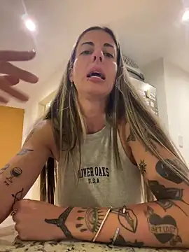 ferchule7 online show from 04-10-26, 01:12