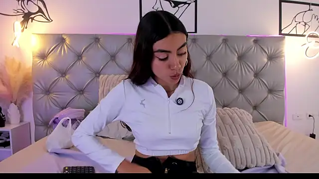 Naughty Couple83 online show from 04-15-26, 04:44