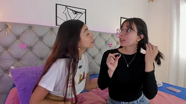 Naughty Couple83 online show from 03-25-26, 05:34