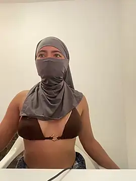 jade nassar online show from 04-23-26, 01:35