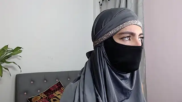 Snapshot of jade_nassar chatting on 09-27-25, 10:38 jade nassar online show from 09-27-25, 10:38