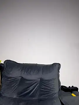 heloagreen  online show from 10-03-25, 04:25