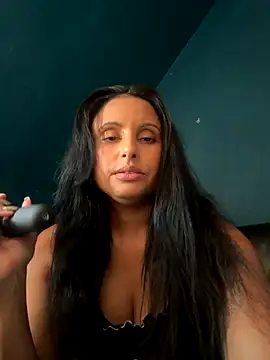 Snapshot of Angelaarayexx chatting on 09-25-25, 10:54 Angelaarayexx online show from 09-25-25, 10:54