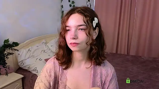 Snapshot of Evi_Brook chatting on 09-29-25, 12:33 Evi Brook online show from 09-29-25, 12:33