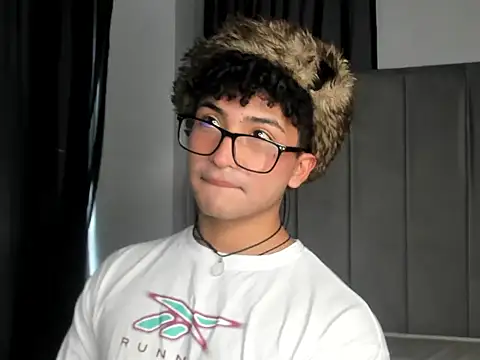 Valentin0 3 online show from 10-26-25, 07:58