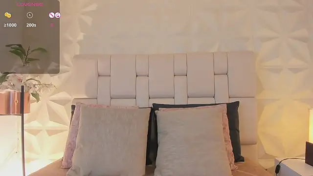 scarlettadams   online show from 03-24-26, 12:16