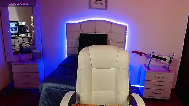 elapetitie online show from 10-09-25, 06:03