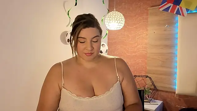 Snapshot of AgnesIvanova chatting on 06-23-26, 06:17 AgnesIvanova online show from 06-23-26, 06:17