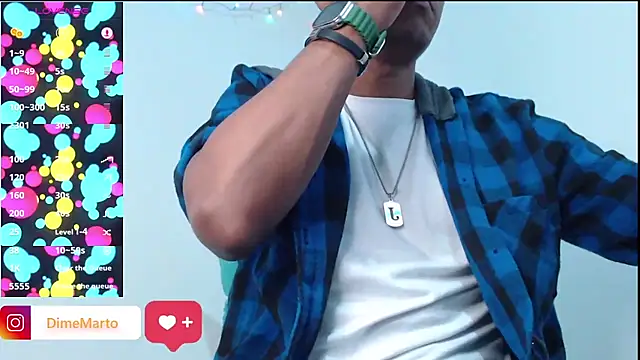 Snapshot of mike_black_22 chatting on 02-25-26, 07:47 mike black 22 online show from 02-25-26, 07:47