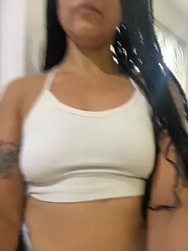 Samara Hadi  online show from 10-24-25, 09:47