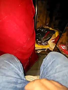 Snapshot of indianhotwife639 chatting on 09-10-25, 05:50 indianhotwife639 online show from 09-10-25, 05:50