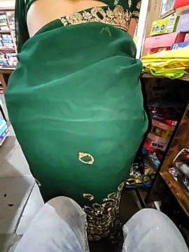 Snapshot of indianhotwife639 chatting on 12-14-25, 05:24 indianhotwife639 online show from 12-14-25, 05:24