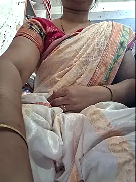 indianhotwife639 online show from 06-18-26, 04:44