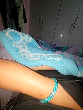 Snapshot of indianhotwife639 chatting on 10-02-25, 10:46 indianhotwife639 online show from 10-02-25, 10:46