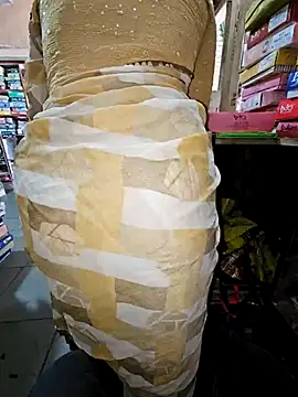 Snapshot of indianhotwife639 chatting on 12-02-25, 05:20 indianhotwife639 online show from 12-02-25, 05:20