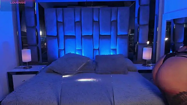 MaddyGray  online show from 01-14-26, 07:06