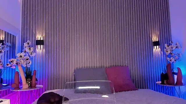 MaddyGray  online show from 03-25-26, 07:13