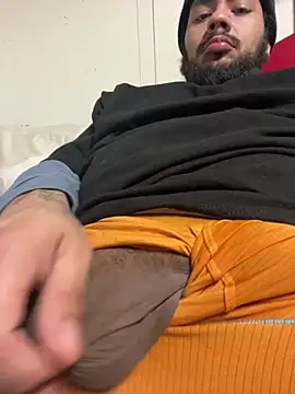 Snapshot of Bbrn69official chatting on 02-13-26, 04:01 Bbrn69official online show from 02-13-26, 04:01