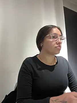 Alyha Cortes online show from 12-02-25, 01:24