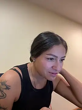 Alyha Cortes online show from 03-19-26, 01:44