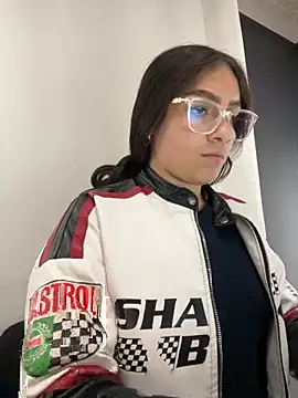 Alyha Cortes online show from 10-25-25, 03:28