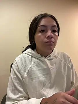 Alyha Cortes online show from 03-12-26, 01:15