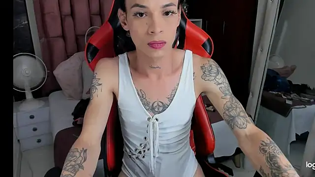 Snapshot of sara_slut21 chatting on 02-08-25, 12:28 sara slut21 online show from 02-08-25, 12:28