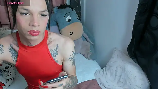 Snapshot of sara_slut21 chatting on 03-10-25, 04:57 sara slut21 online show from 03-10-25, 04:57