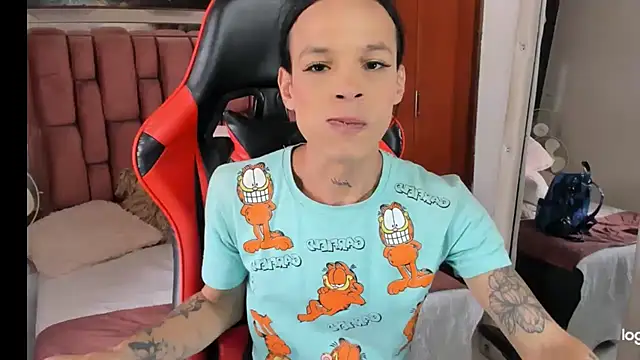 Snapshot of sara_slut21 chatting on 01-29-25, 06:07 sara slut21 online show from 01-29-25, 06:07