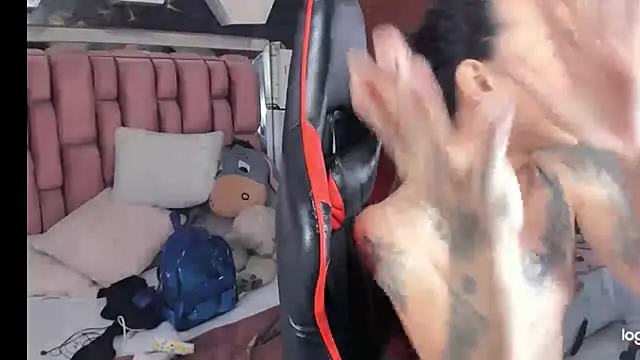 Snapshot of sara_slut21 chatting on 02-04-25, 08:38 sara slut21 online show from 02-04-25, 08:38