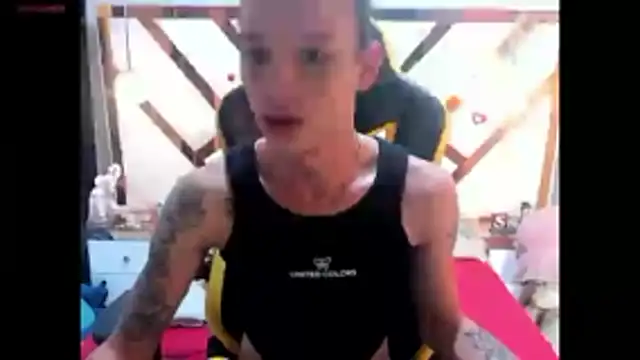 Snapshot of sara_slut21 chatting on 11-16-25, 02:22 sara slut21 online show from 11-16-25, 02:22